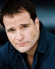 Peter DeLuise sa vracia k SGU